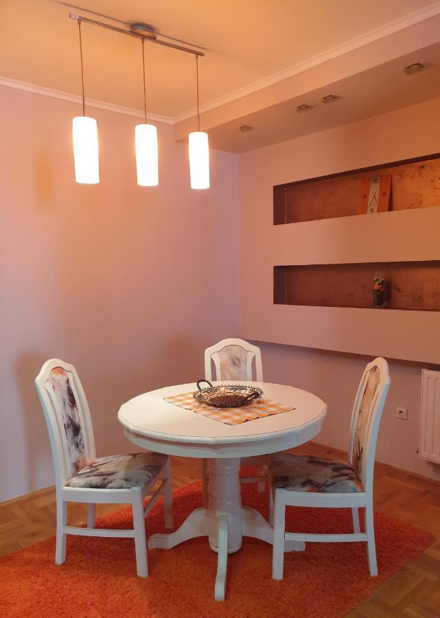 Apartman Mirage Sremska Mitrovica Exteriör bild